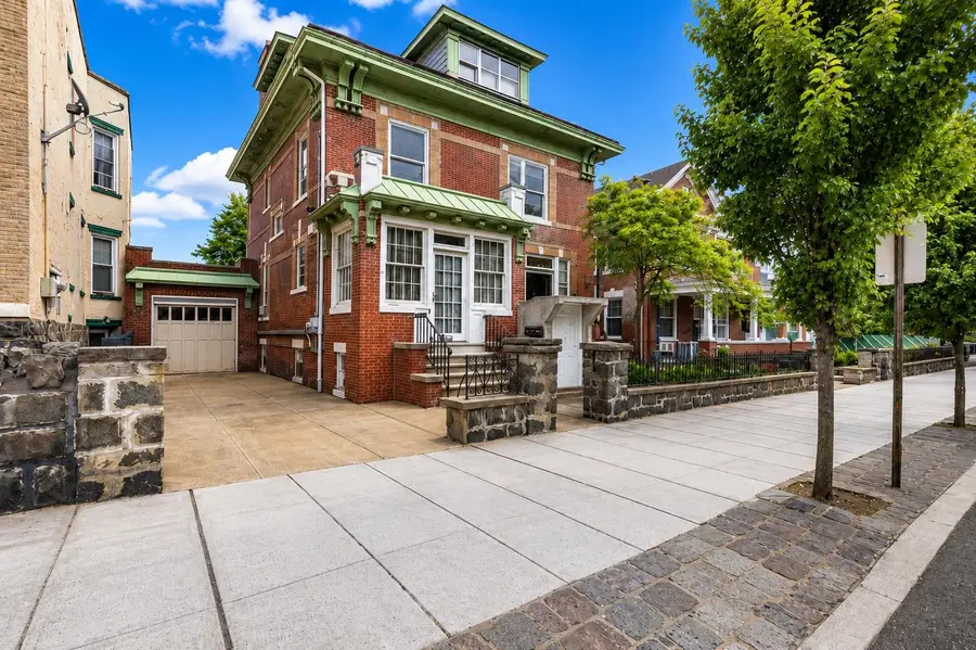 204-206 PALISADE AVE, Union City, NJ 07087 - #2