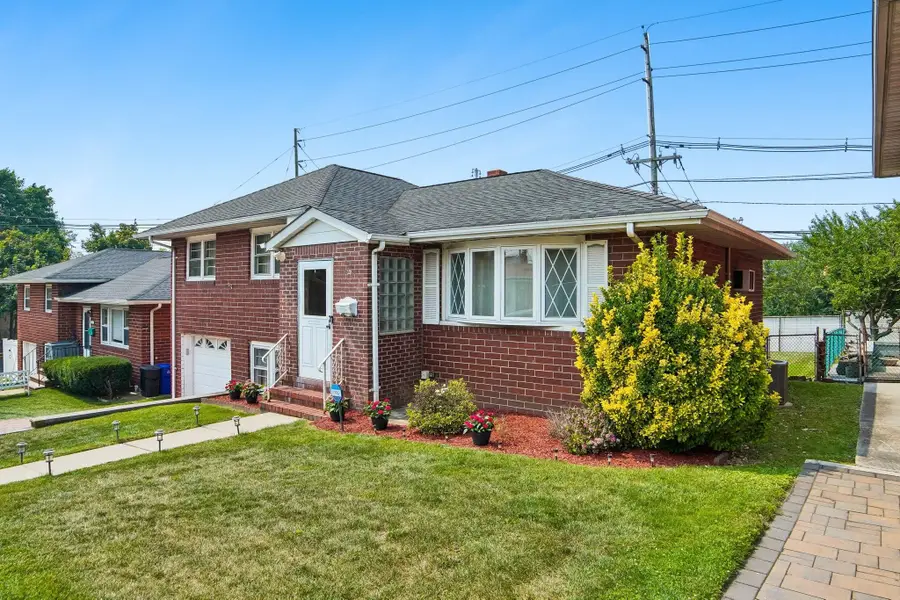 28 PIKEVIEW TERRACE, Secaucus, NJ 07094-3819 - #3
