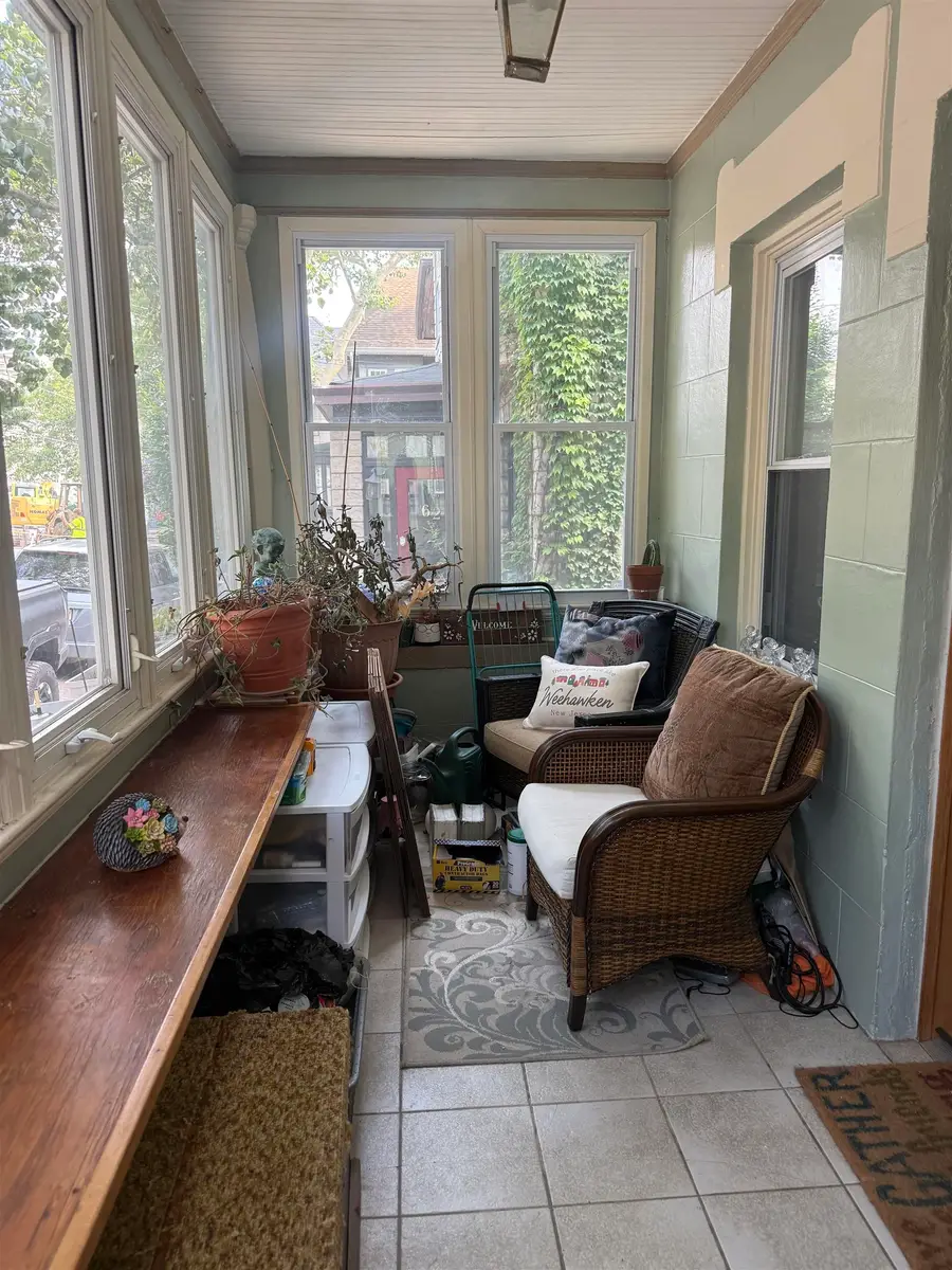 60 STERLING AVE, Weehawken, NJ 07086 - #2