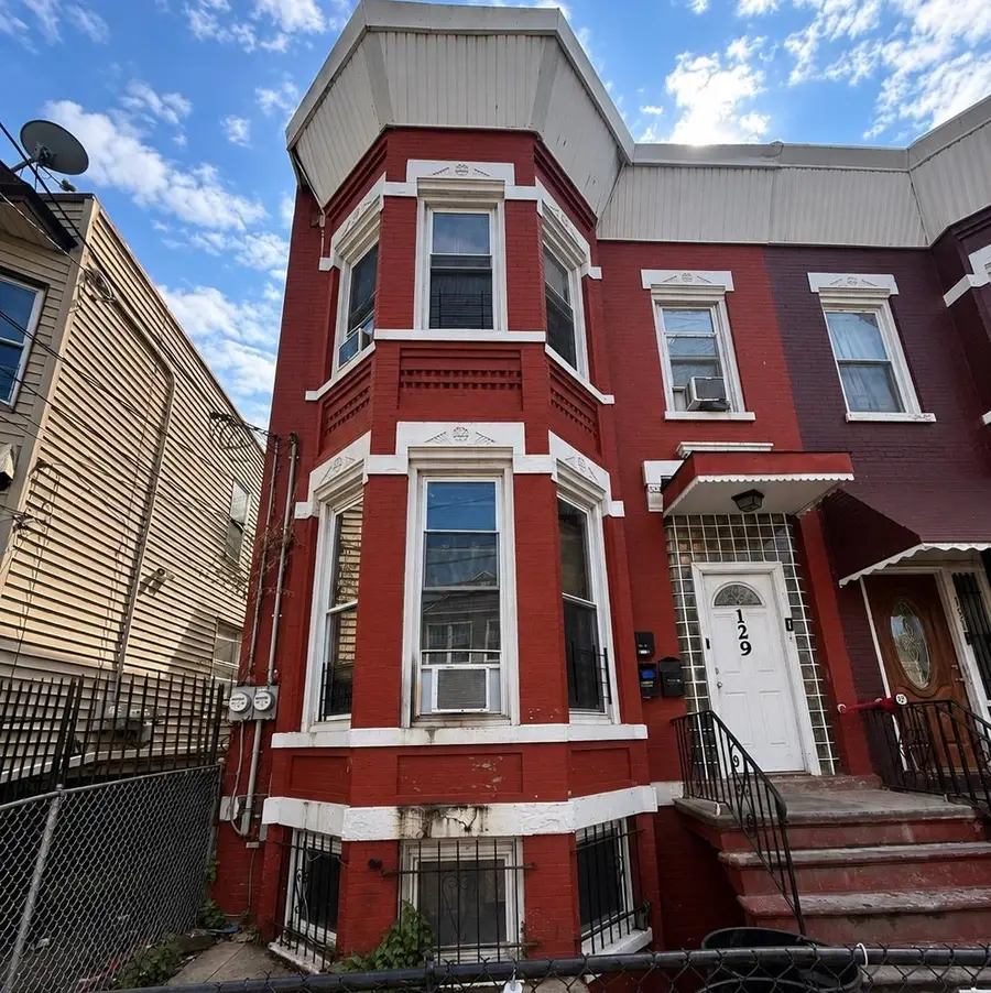 129 KEARNEY AVE, Jersey City, NJ 07305 - #2