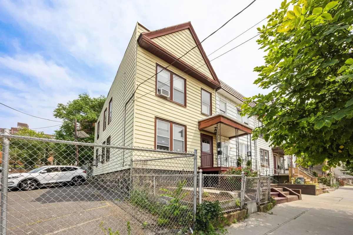 22A SKILLMAN AVE, Jersey City, NJ 07306 - #1