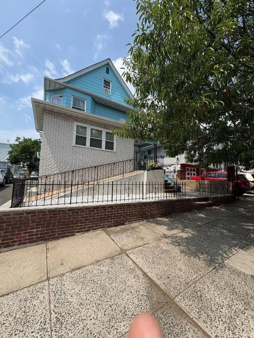 21 DANFORTH AVE, Jersey City, NJ 07305 - #1