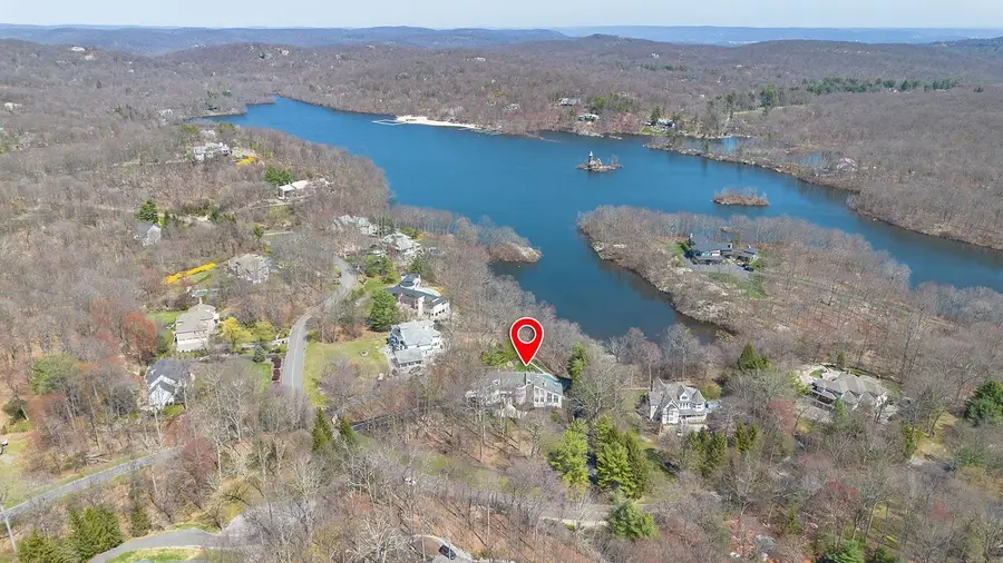 817 SHORE DR, Kinnelon, NJ 07405 - #3