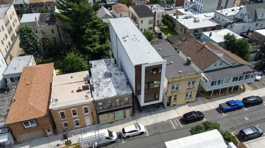 114 69TH ST #3, Guttenberg, NJ 07093 - #2