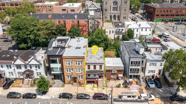 12 SKILLMAN AVE, JC, Journal Square, NJ 07306