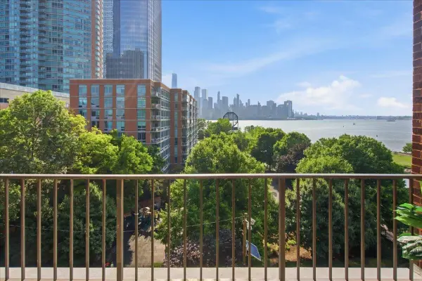 1 GREENE ST #505, JC, Downtown, NJ 07302