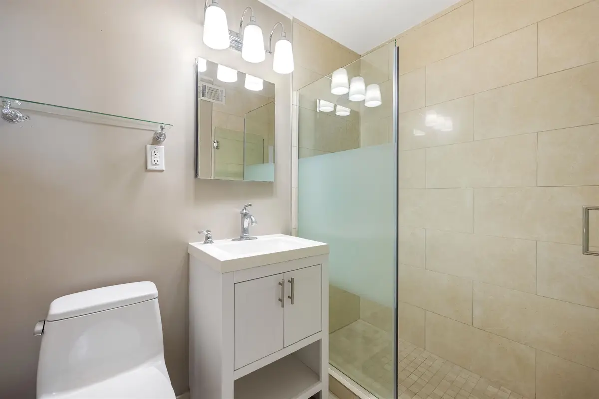 100 MANHATTAN AVE, Union City, NJ 07087 - #1