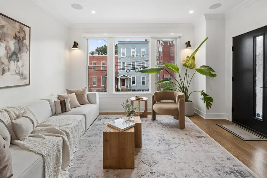 204 BOWERS ST #1, Jersey City, NJ 07307 - #3