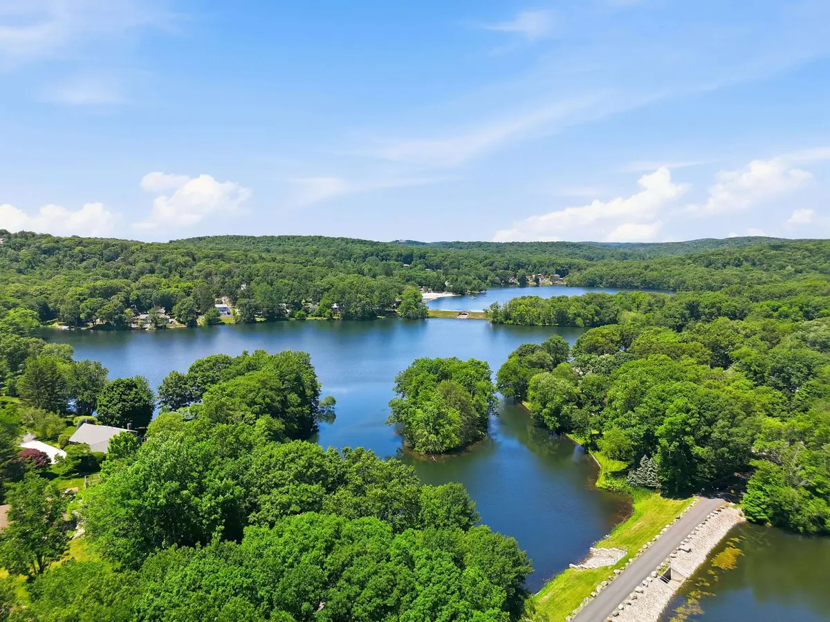 9 JUNIPER TRAIL, Kinnelon, NJ 07405 - #1