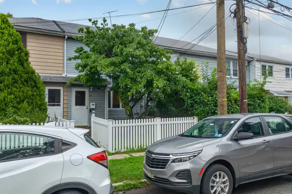 83 ZABRISKIE AVE, Bayonne, NJ 07002
