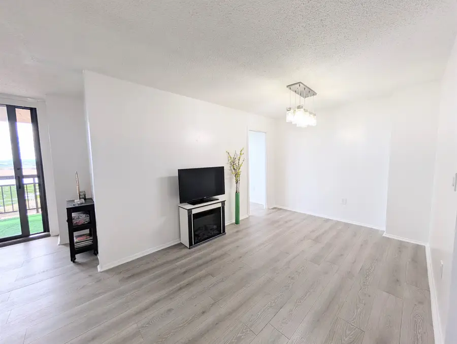 918 HARMON COVE TOWER #918, Secaucus, NJ 07094 - #3