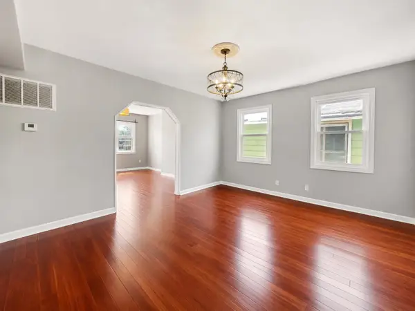 19 WEST 9TH ST, Bayonne, NJ 07002