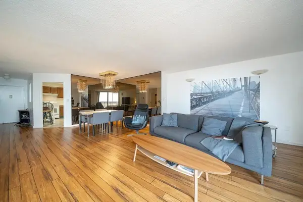 1908 HARMON COVE TOWER #1908, Secaucus, NJ 07094