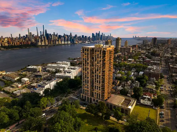 7855 BLVD EAST #20F, North Bergen, NJ 07047