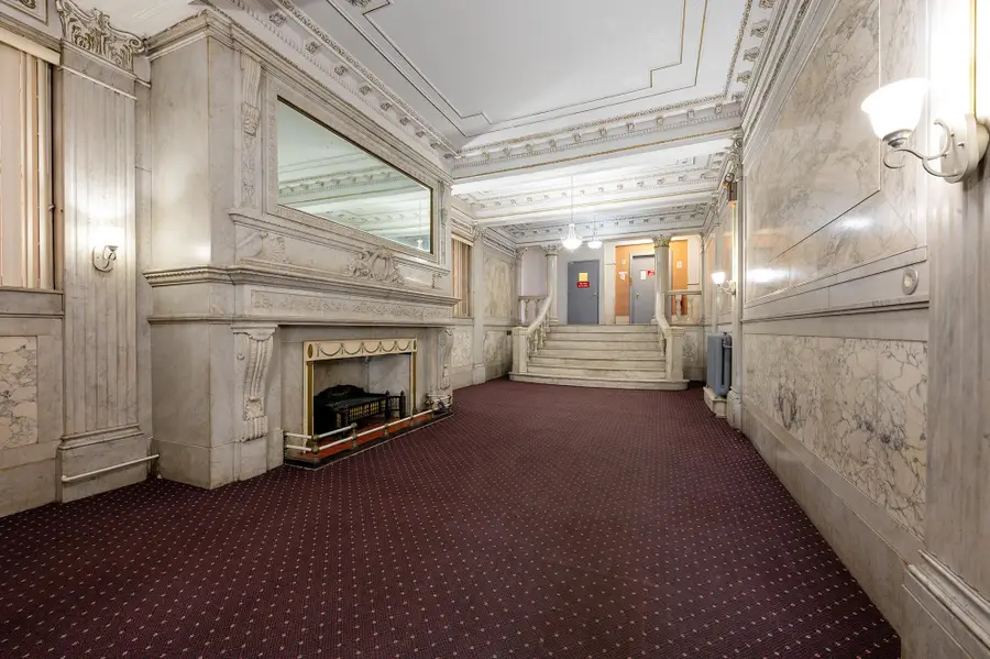 2672 JOHN F KENNEDY BLVD #Unit 402, Jersey City, NJ 07306 - #2