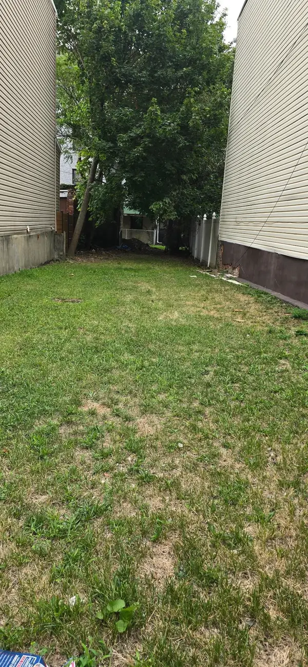 111 CLINTON AVE, JC, Bergen-Lafayett, NJ 07304
