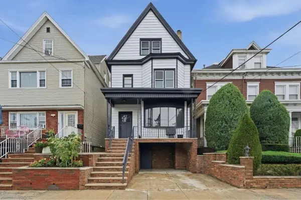 281 AVENUE C, Bayonne, NJ 07002