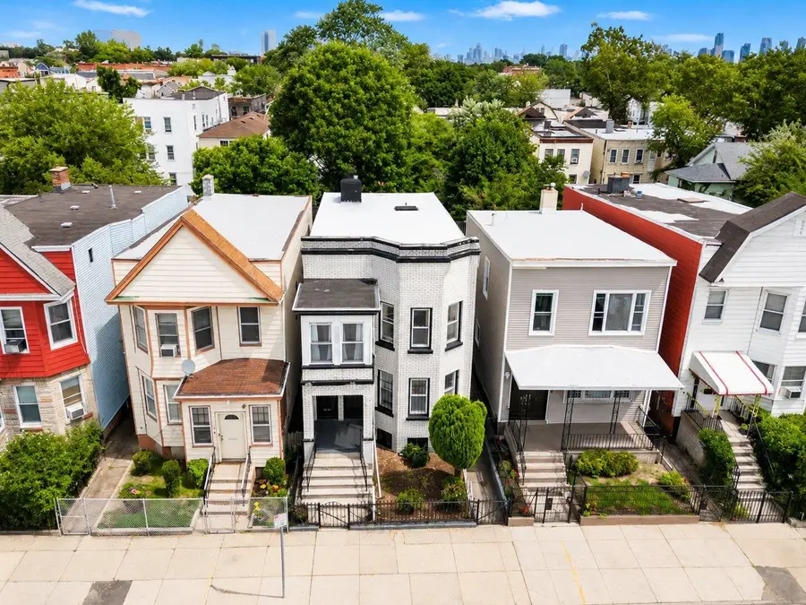 160 ARMSTRONG AVE, Jersey City, NJ 07305 - #2