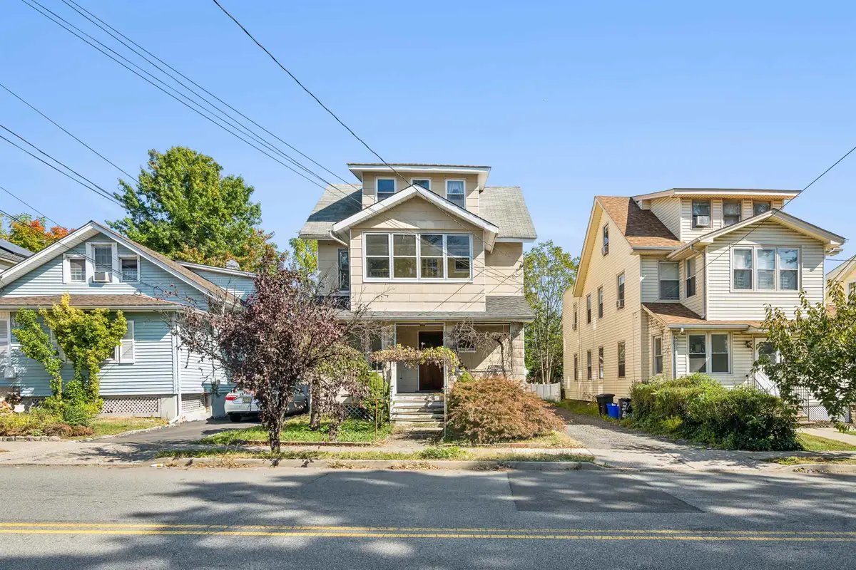 374 BOYDEN AVE, Maplewood, NJ 07040-3039 - #1