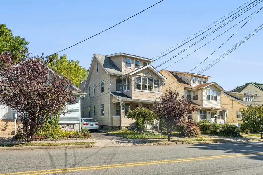 374 BOYDEN AVE, Maplewood, NJ 07040-3039 - #3