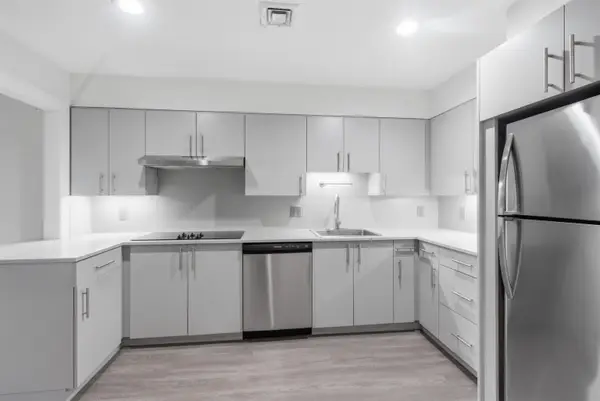 207 SHEARWATER CT WEST #17, JC, Greenville, NJ 07305