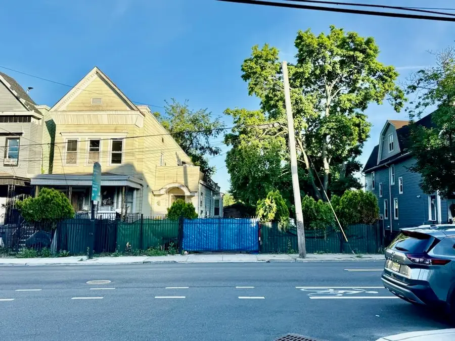 546 GARFIELD AVE, Jersey City, NJ 07304 - #2