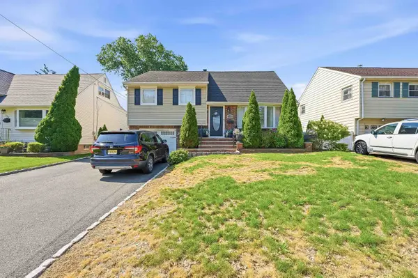 230 WATCHUNG AVE, Bloomfield, NJ 07003