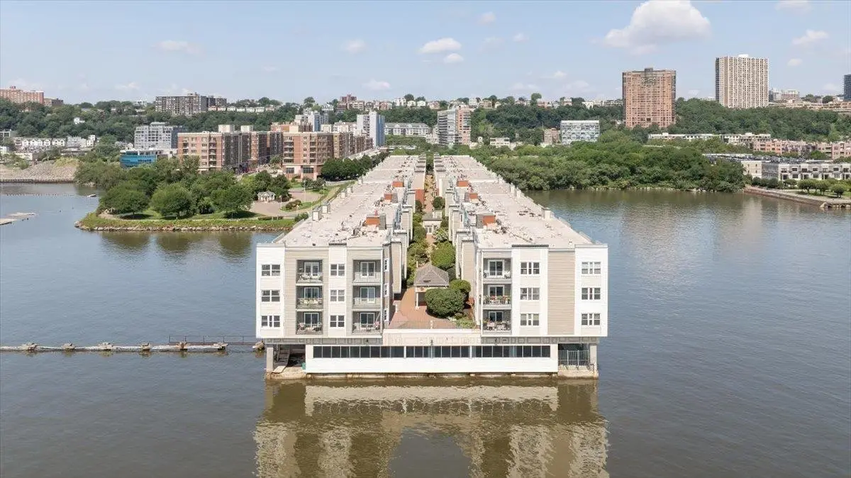 217 THE PROMENADE #217, Edgewater, NJ 07020 - #1
