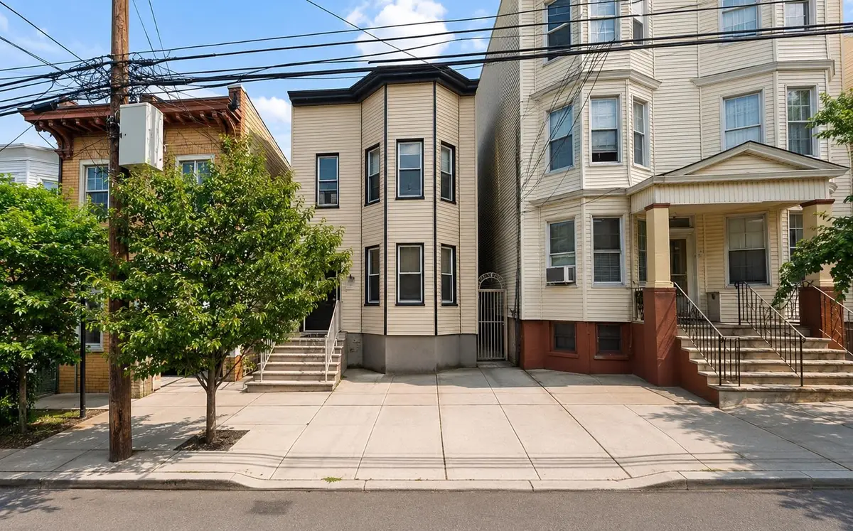 812 18TH ST, Union City, NJ 07087 - #1