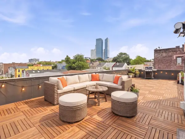 29 WELDON ST #3, JC, Journal Square, NJ 07306