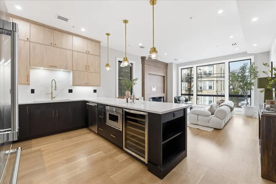 134 HANCOCK AVE #201, Jersey City, NJ 07307 - #3