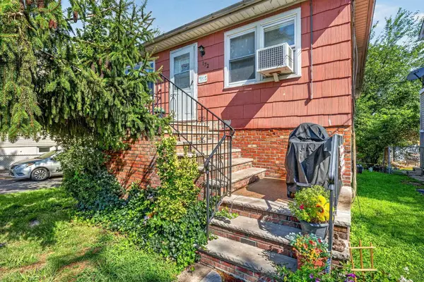 176 MEADOW LANE, Secaucus, NJ 07094