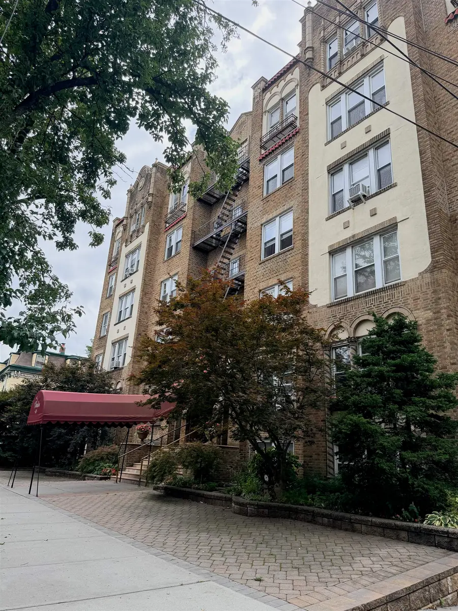 63 SHERMAN PL #B10, Jersey City, NJ 07307 - #2