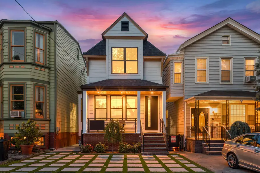85 SHERMAN PL #Residence 02, Jersey City, NJ 07307 - #2