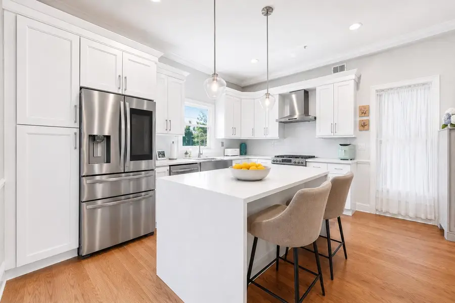41 BENTLEY AVE #1, Jersey City, NJ 07304 - #3