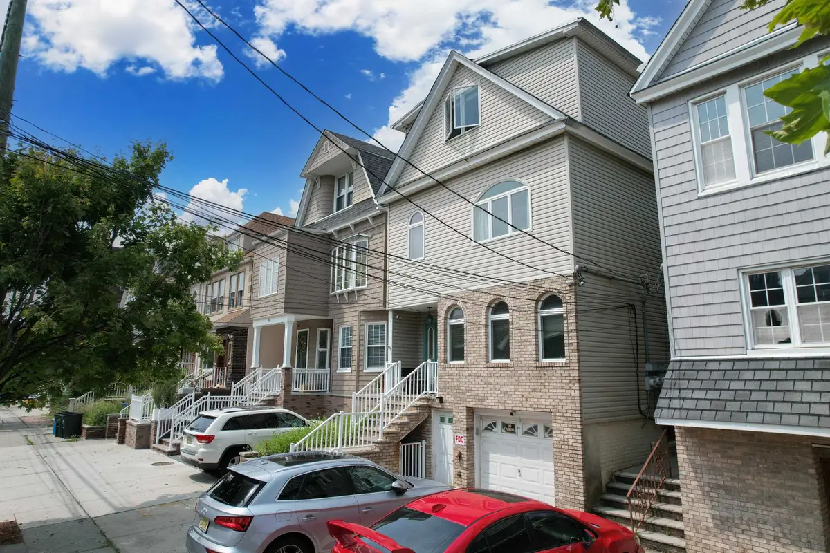 799 KENNEDY BLVD, Bayonne, NJ 07002 - #1