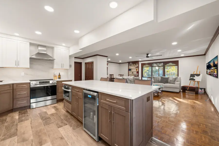 876 JOHN F KENNEDY BLVD #3B, Bayonne, NJ 07002 - #2
