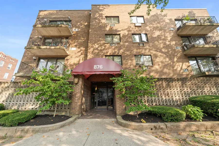 876 JOHN F KENNEDY BLVD #3B, Bayonne, NJ 07002 - #3