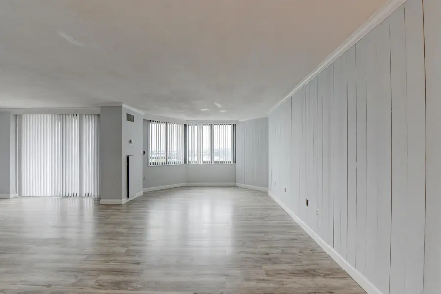 807 HARMON COVE TOWER #807, Secaucus, NJ 07094 - #2