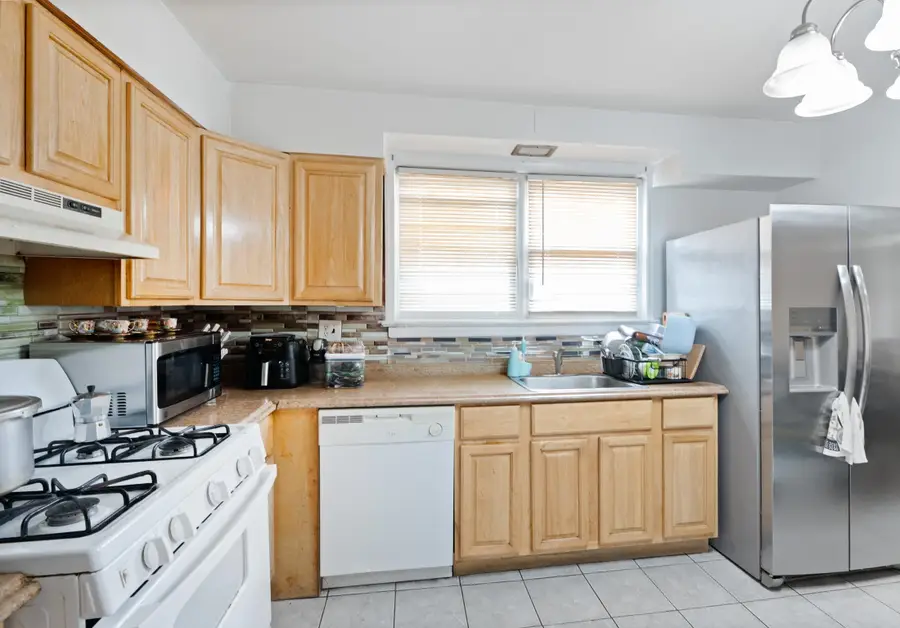 555 61ST ST, West New York, NJ 07093 - #2