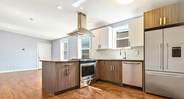102 COLGATE ST #302, JC, Downtown, NJ 07302