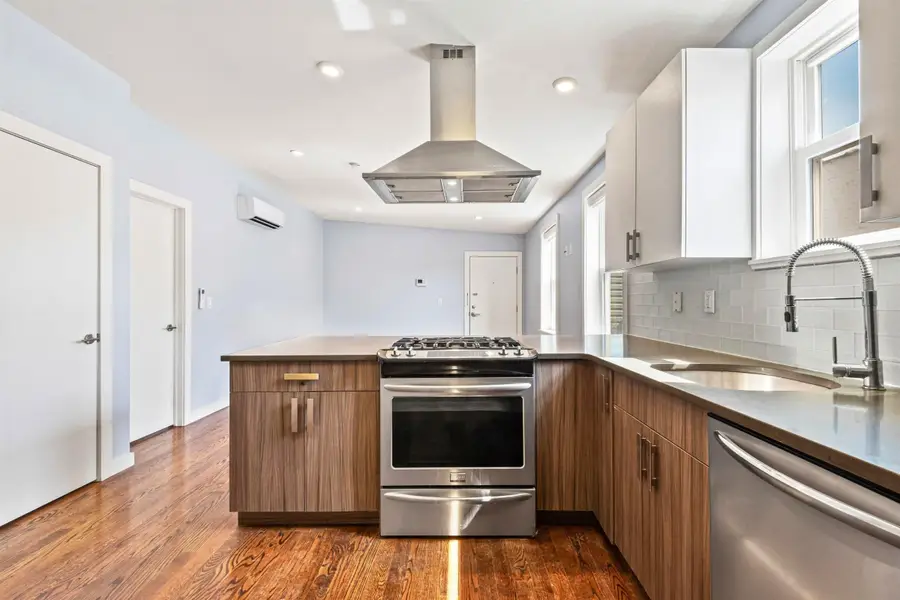 102 COLGATE ST #302, Jersey City, NJ 07302 - #2