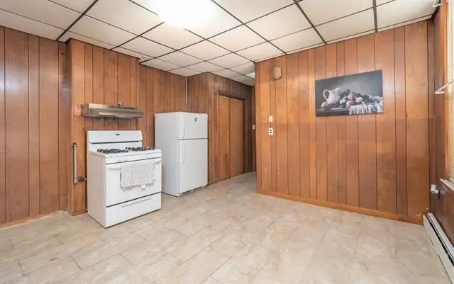 387 WOODLAWN AVE, Jersey City, NJ 07305 - #3