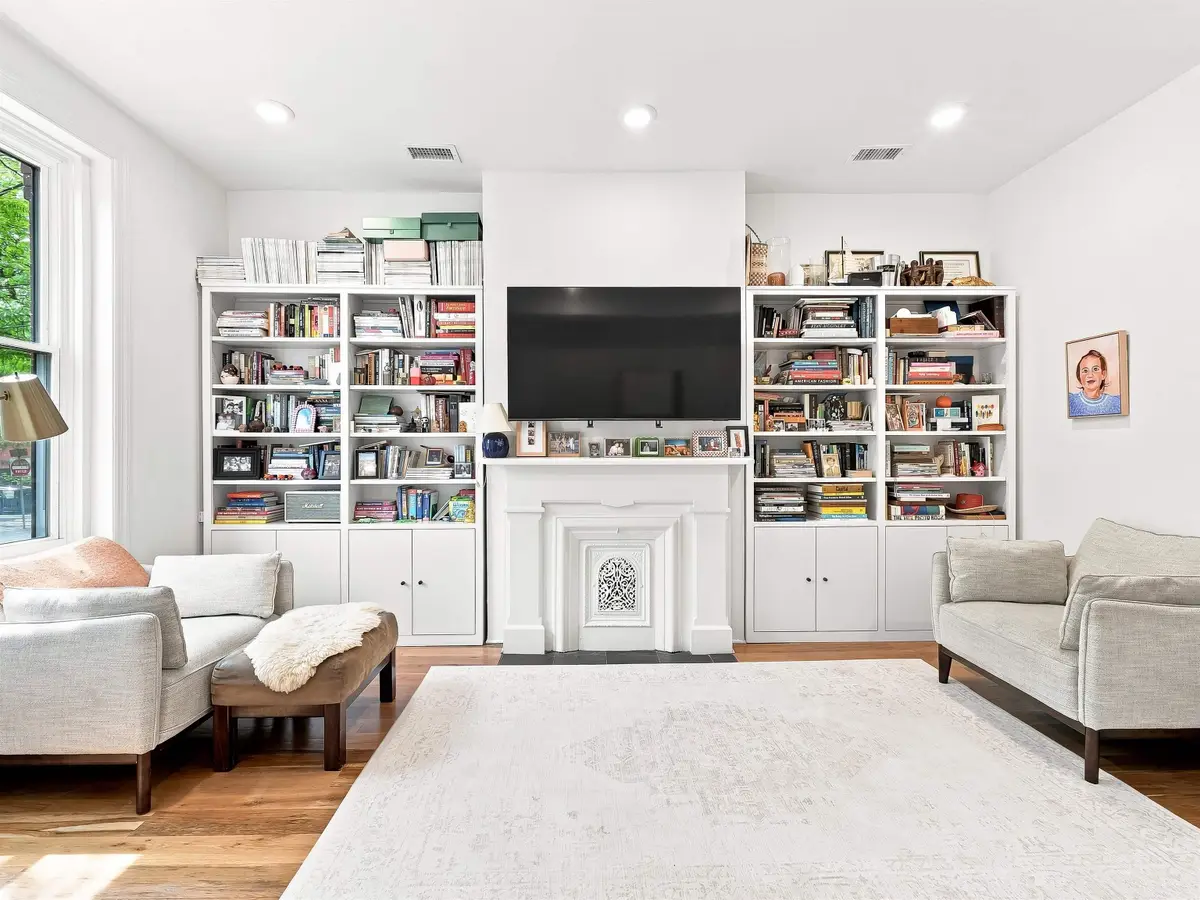 25 CRESCENT AVE, Jersey City, NJ 07304 - #1