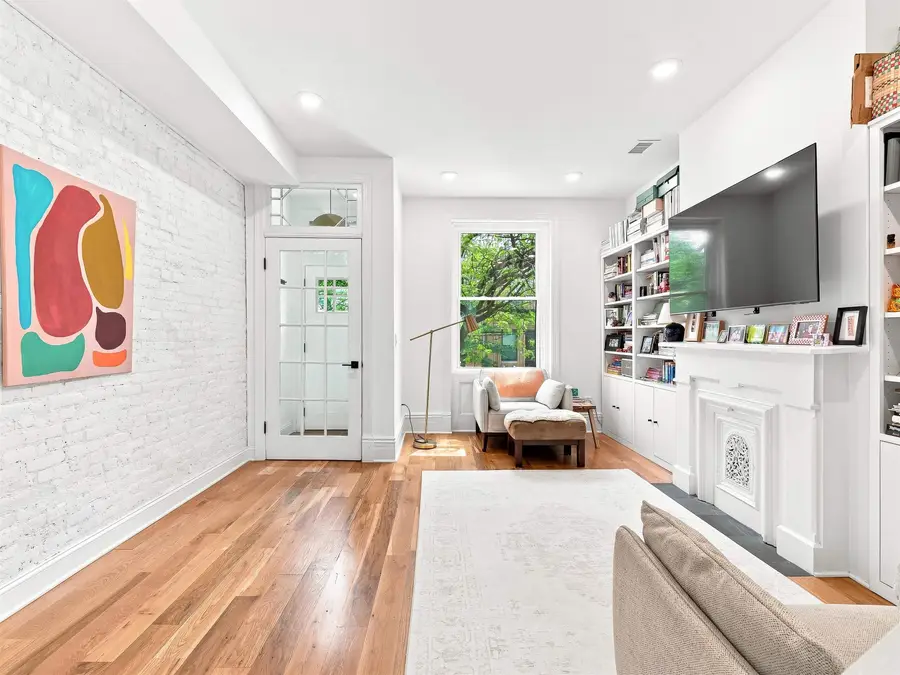 25 CRESCENT AVE, Jersey City, NJ 07304 - #2