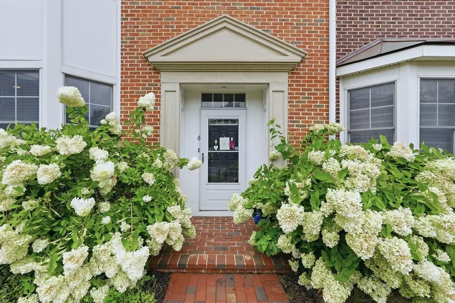 6 INTREPID CT, Jersey City, NJ 07305 - #3