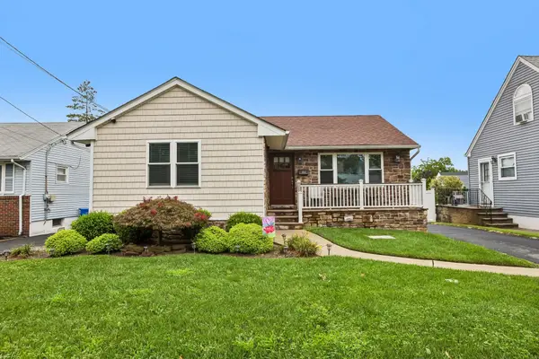 114 HOBART AVE, Rutherford, NJ 07070