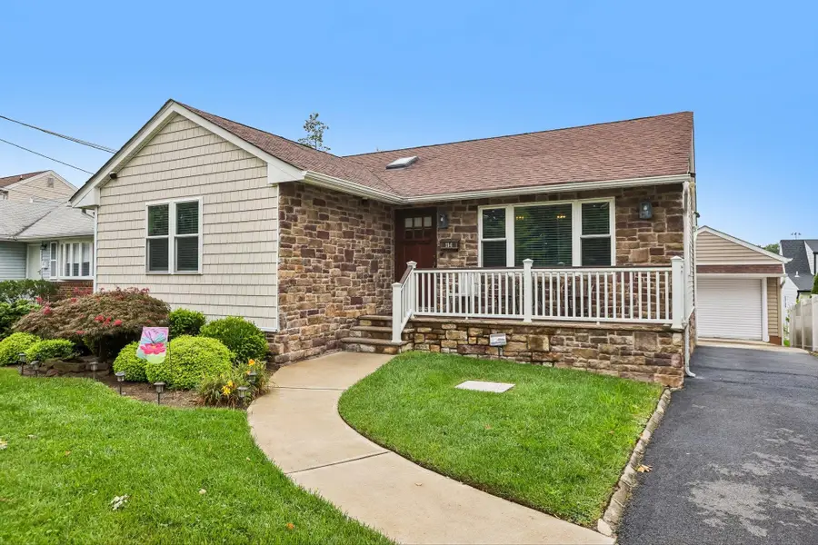 114 HOBART AVE, Rutherford, NJ 07070 - #2
