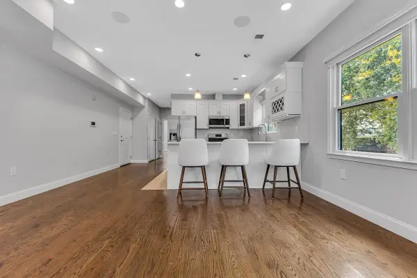 28 GILES AVE #2, JC, Journal Square, NJ 07306