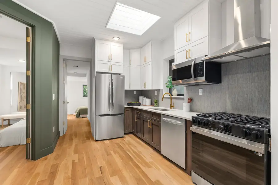 297 NEW YORK AVE, Jersey City, NJ 07307 - #3